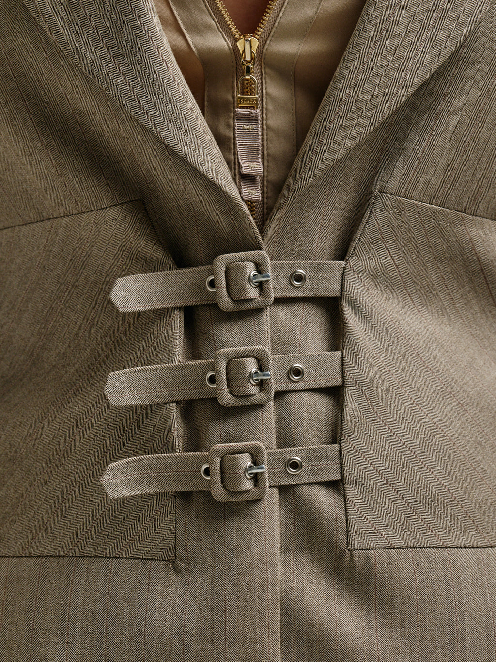 Chloé Buckle-Front Blazer